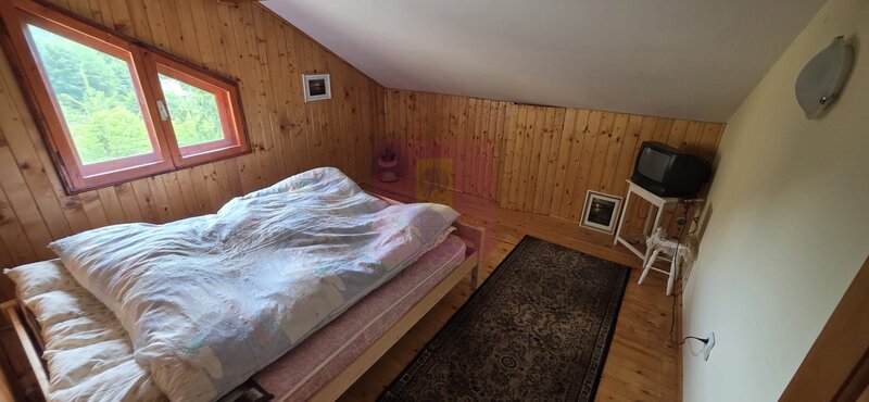 Cabana cu 5 camere de vanzare in Provita