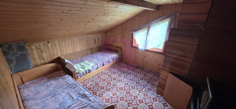 Cabana cu 5 camere de vanzare in Provita
