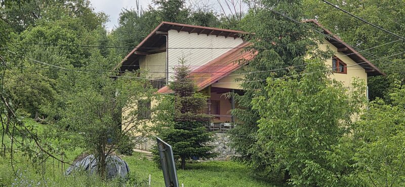 Cabana cu 5 camere de vanzare in Provita