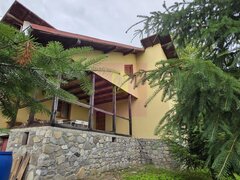 Cabana cu 5 camere de vanzare in Provita